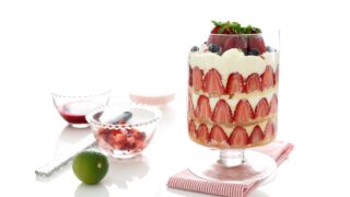 Trifle de fresas con Thermomix®
