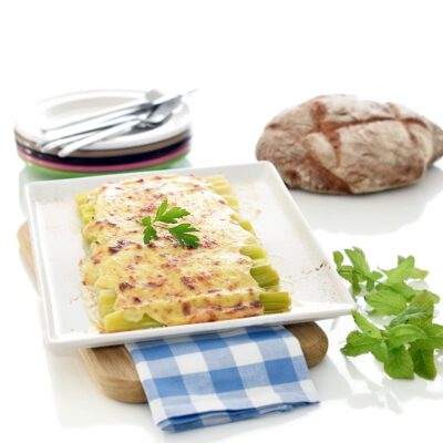 Puerros gratinados con bechamel de bacon en Thermomix®