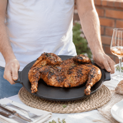 Pollo asado a la rana en barbacoa