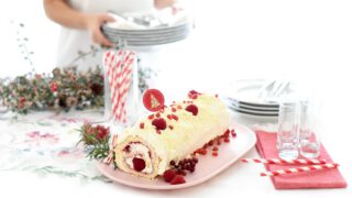 Brazo de gitano con frambuesas