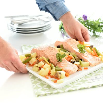 Salmón al vapor con verduras en el Varoma del Thermomix®