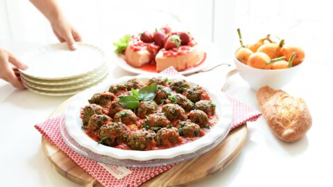 Albóndigas de berenjena con salsa de tomate