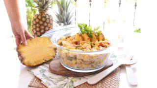 Ensalada de pasta con piña