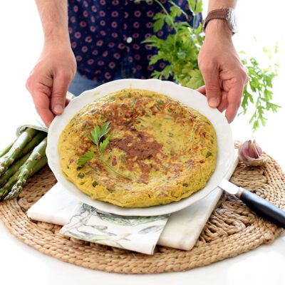 Tortilla de espárragos y jamón