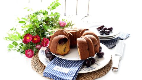 Bundt cake de picotas