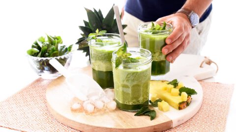 Zumo de piña y espinacas