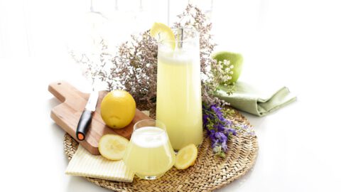 Agua de limón y jengibre