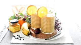 Smoothie de plátano y naranja con cúrcuma