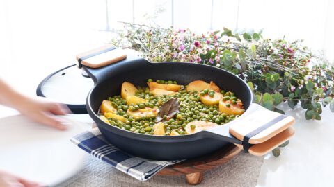 Guiso de patatas con guisantes